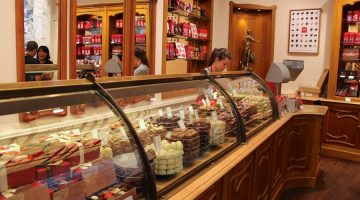 اسماء محلات حلويات في الكويت باللغة الإنجليزية