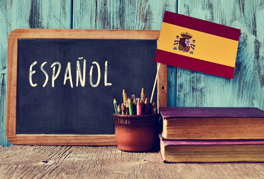 اليوم العالمي للغة الإسبانية ومميزاته